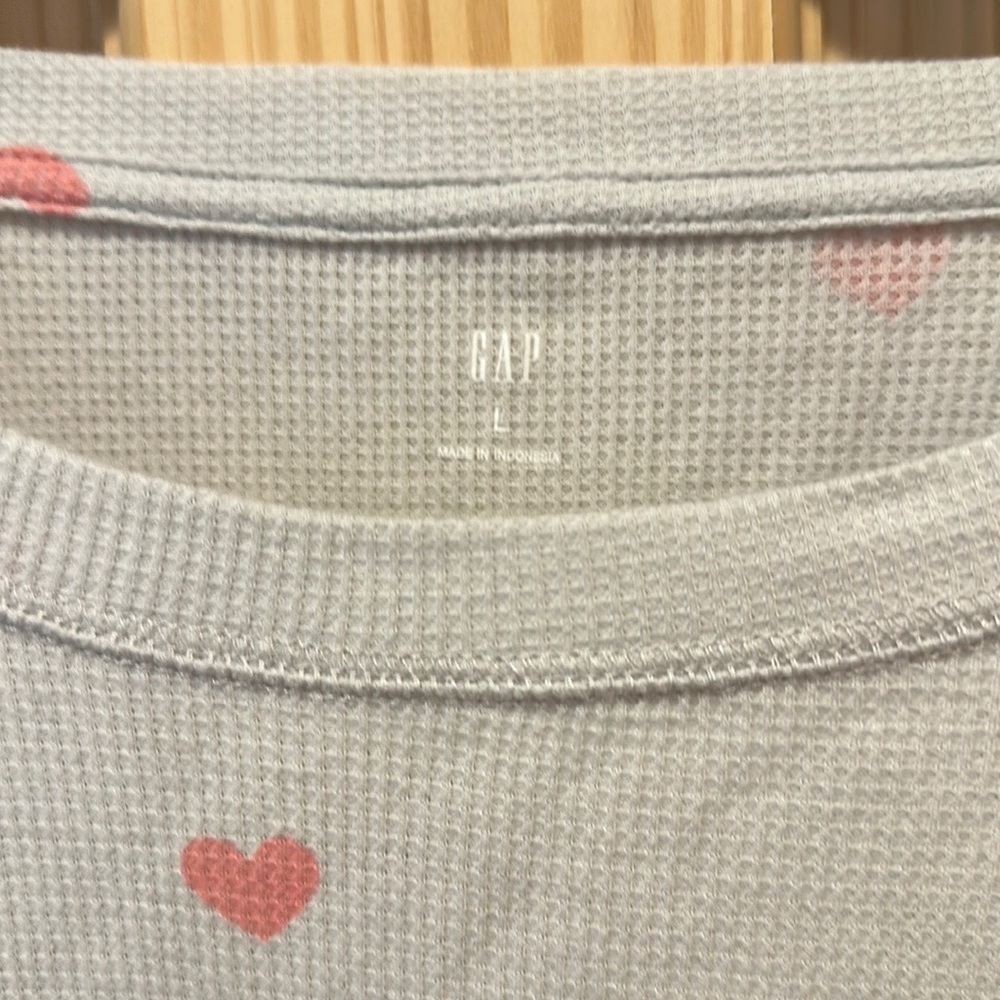 Gap Top - Picture 2 of 6